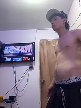 Snapshot of LatinBoysxxx chatting on 01-17-25, 09:17 LatinBoysxxx online show from 01-17-25, 09:17