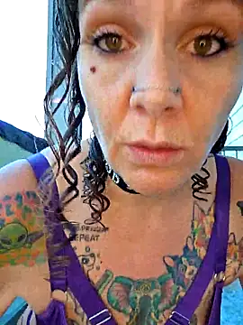 Snapshot of thatonespicychick chatting on 09-14-25, 11:04 thatonespicychick online show from 09-14-25, 11:04