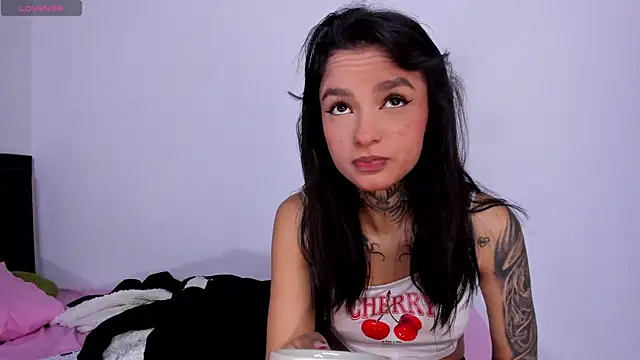 Snapshot of medussa13_ chatting on 01-25-25, 12:16 medussa13 online show from 01-25-25, 12:16