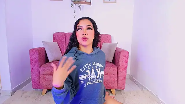 Snapshot of Sara_Jhonson chatting on 09-08-25, 11:26 Sara Jhonson online show from 09-08-25, 11:26