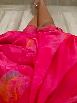 Snapshot of sneha_telugu_girl chatting on 12-17-24, 04:11 sneha telugu girl online show from 12-17-24, 04:11