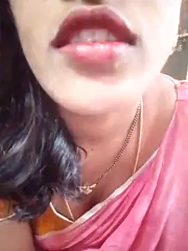 Snapshot of sneha_telugu_girl chatting on 11-18-25, 05:12 sneha telugu girl online show from 11-18-25, 05:12