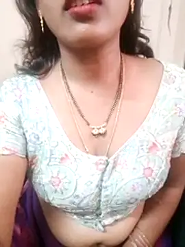 Snapshot of sneha_telugu_girl chatting on 12-01-25, 04:28 sneha telugu girl online show from 12-01-25, 04:28