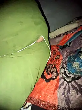 Snapshot of menakshiiikaur chatting on 12-06-24, 07:32 menakshiiikaur online show from 12-06-24, 07:32