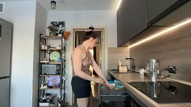 jainesummer online show from 02-13-26, 08:21