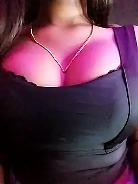 Snapshot of Esha_Babyy chatting on 01-03-25, 04:37 Esha Babyy online show from 01-03-25, 04:37