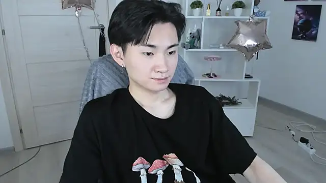 Miram Yu online show from 01-25-25, 10:51