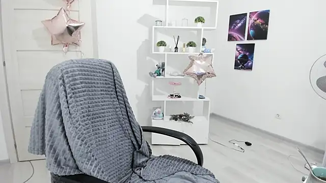 Miram Yu online show from 03-12-25, 02:30