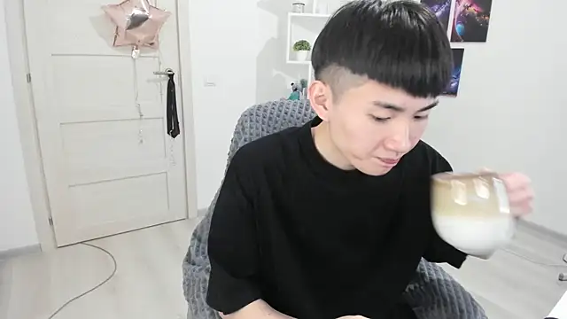 Miram Yu online show from 03-19-25, 05:17