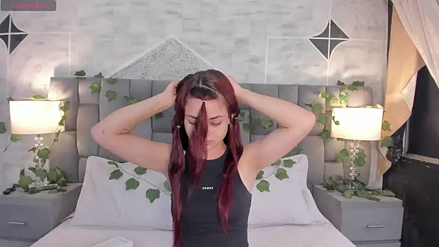 Snapshot of HannaRhodes chatting on 01-27-25, 01:09 HannaRhodes online show from 01-27-25, 01:09