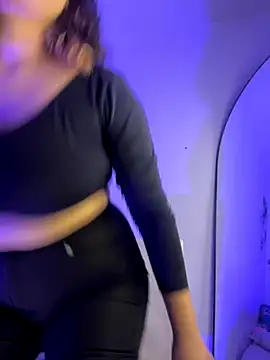 MadelineBenet online show from 11-13-25, 10:19