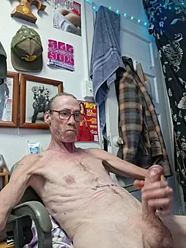 Snapshot of Undercover_Pornstar chatting on 07-12-26, 10:50 Undercover Pornstar online show from 07-12-26, 10:50