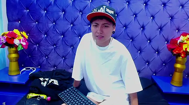 Snapshot of Im_Mathias chatting on 01-08-25, 09:10 Im Mathias online show from 01-08-25, 09:10