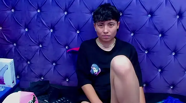 Snapshot of Im_Mathias chatting on 01-12-25, 08:04 Im Mathias online show from 01-12-25, 08:04