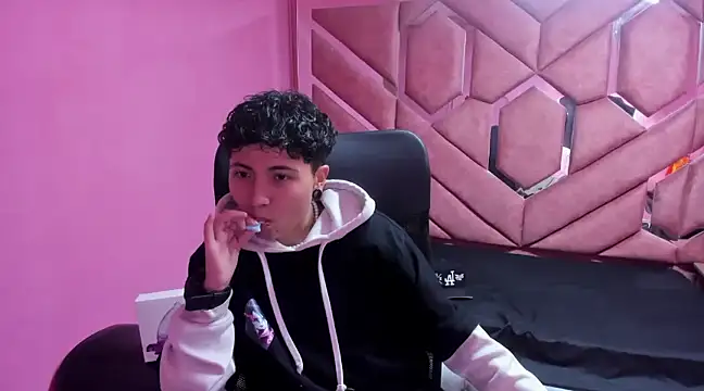 Snapshot of Im_Mathias chatting on 01-17-25, 02:29 Im Mathias online show from 01-17-25, 02:29