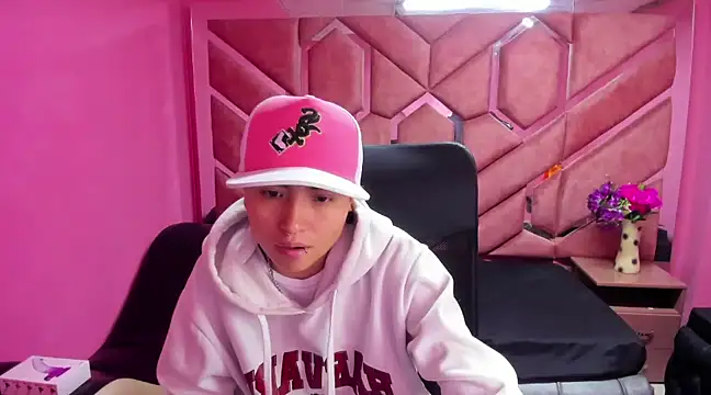 Snapshot of Im_Mathias chatting on 01-19-25, 03:29 Im Mathias online show from 01-19-25, 03:29