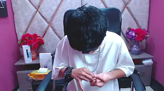 Snapshot of Im_Mathias chatting on 02-07-25, 04:59 Im Mathias online show from 02-07-25, 04:59