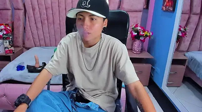 Snapshot of Im_Mathias chatting on 03-11-25, 08:09 Im Mathias online show from 03-11-25, 08:09