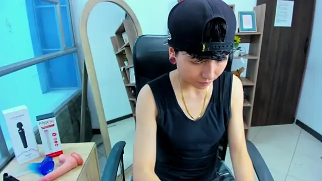 Snapshot of Im_Mathias chatting on 09-28-25, 05:51 Im Mathias online show from 09-28-25, 05:51