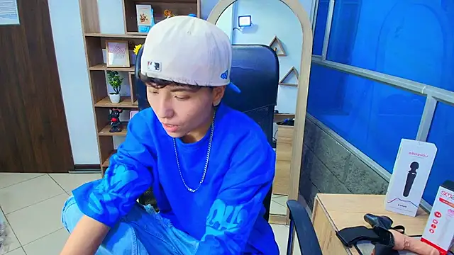 Snapshot of Im_Mathias chatting on 11-29-25, 02:14 Im Mathias online show from 11-29-25, 02:14