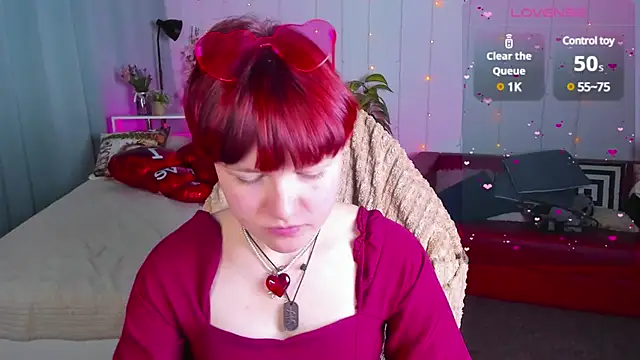 DreamyLuna online show from 02-16-25, 08:33