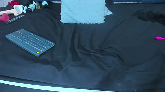 Melody Megann online show from 02-09-25, 01:33