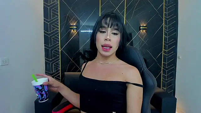 Snapshot of Isabella_stanford2 chatting on 02-25-25, 12:58 Isabella stanford2 online show from 02-25-25, 12:58