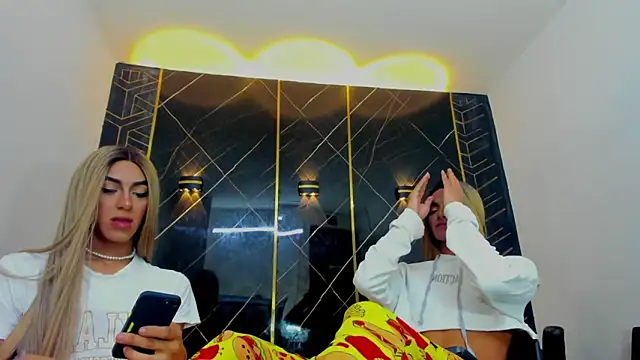 Snapshot of Isabella_stanford2 chatting on 03-11-25, 07:26 Isabella stanford2 online show from 03-11-25, 07:26