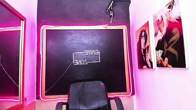 Snapshot of Isabella_stanford2 chatting on 10-08-25, 10:18 Isabella stanford2 online show from 10-08-25, 10:18