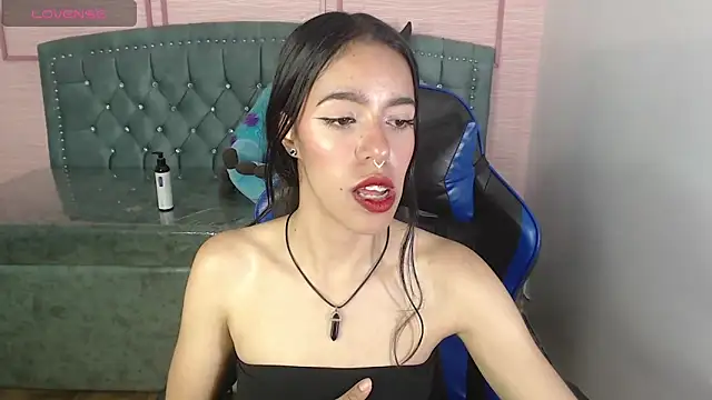 stephania t online show from 02-19-25, 01:28