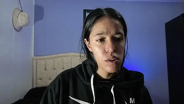 stephania t online show from 06-18-26, 01:26