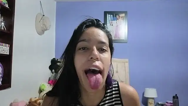 stephania t online show from 07-11-26, 02:20