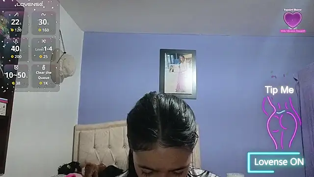 stephania t online show from 07-30-26, 01:43