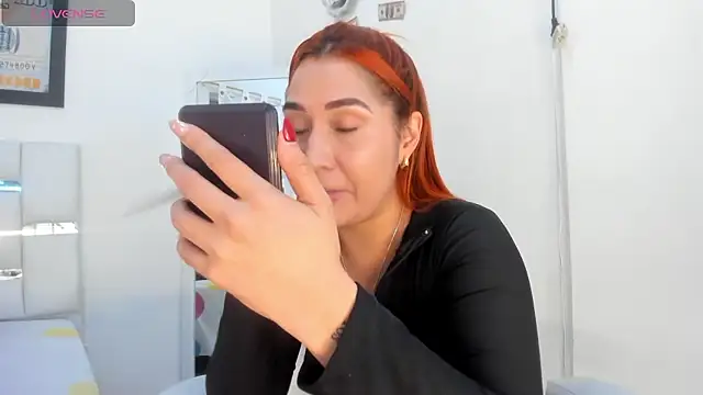 Alba Grey online show from 01-14-26, 10:36