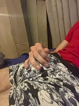 Snapshot of erenmagic chatting on 11-23-25, 08:30 erenmagic online show from 11-23-25, 08:30