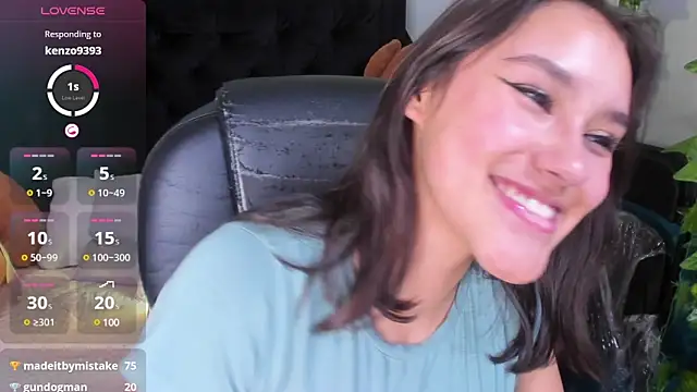  Sophie  miller online show from 03-15-25, 10:22