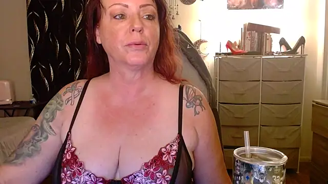 Nikkimastersgirl1091 online show from 04-29-26, 07:45