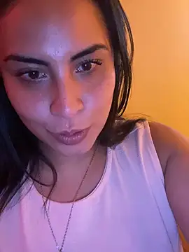 Effyvice13 online show from 06-17-26, 07:44