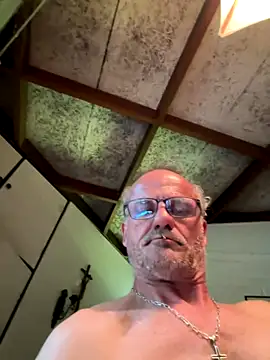 Snapshot of Bubbawarson chatting on 12-04-25, 03:21 Bubbawarson online show from 12-04-25, 03:21