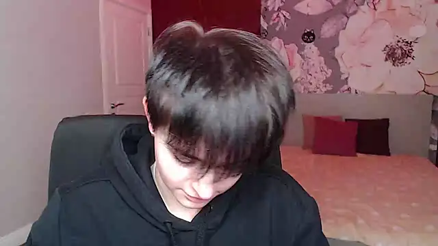 EmiliaYours online show from 12-15-24, 06:40