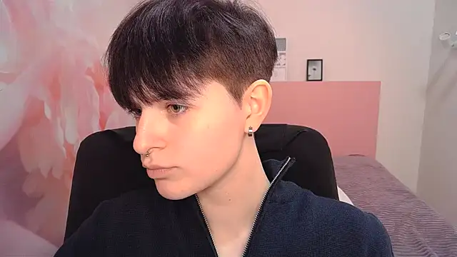 EmiliaYours online show from 12-29-24, 04:08