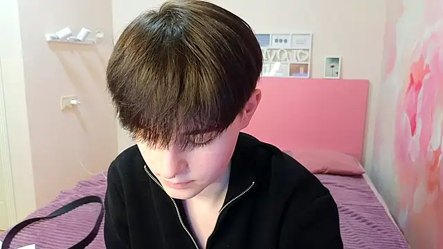 EmiliaYours online show from 02-28-25, 04:31