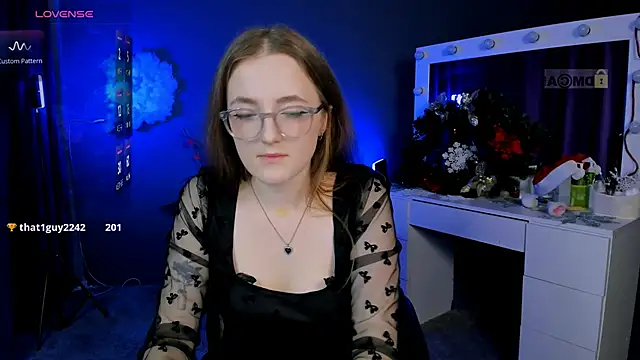 luna berryy online show from 01-10-25, 08:59