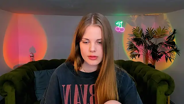 holy kitty online show from 09-08-25, 02:16