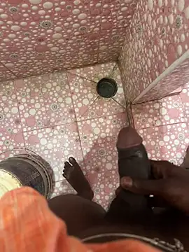 Snapshot of tamil000000 chatting on 12-15-24, 11:55 tamil000000 online show from 12-15-24, 11:55