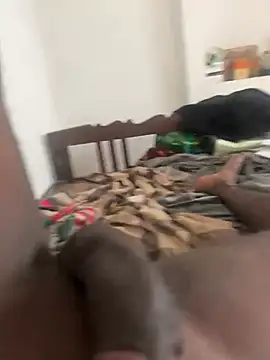 Snapshot of tamil000000 chatting on 01-04-25, 04:33 tamil000000 online show from 01-04-25, 04:33