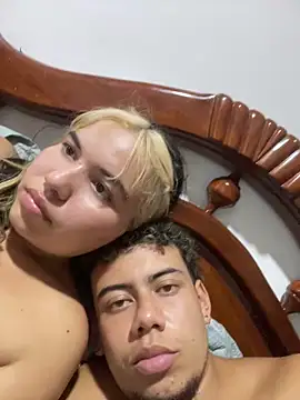 Snapshot of DuoHotLive chatting on 10-28-25, 03:43 DuoHotLive online show from 10-28-25, 03:43