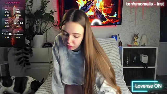 Snapshot of KentsMomAliss chatting on 01-22-25, 09:02 KentsMomAliss online show from 01-22-25, 09:02