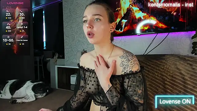 Snapshot of KentsMomAliss chatting on 02-20-25, 08:50 KentsMomAliss online show from 02-20-25, 08:50