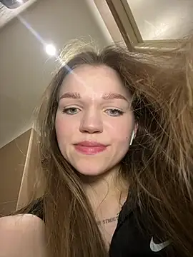 Snapshot of KitteCat chatting on 01-12-25, 03:25 KitteCat online show from 01-12-25, 03:25